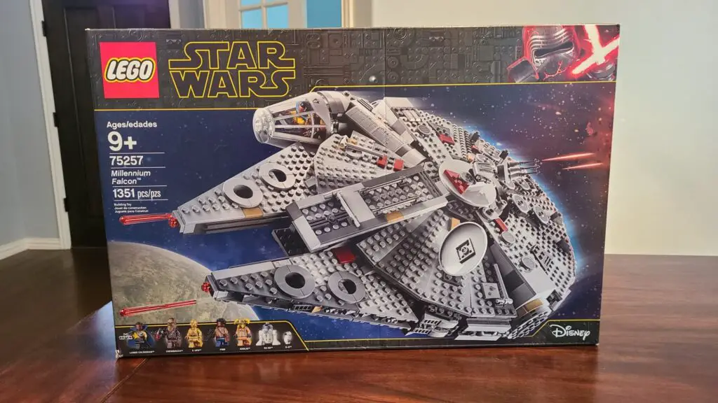 LEGO-Star-Wars-Millennium-Falcon-75257